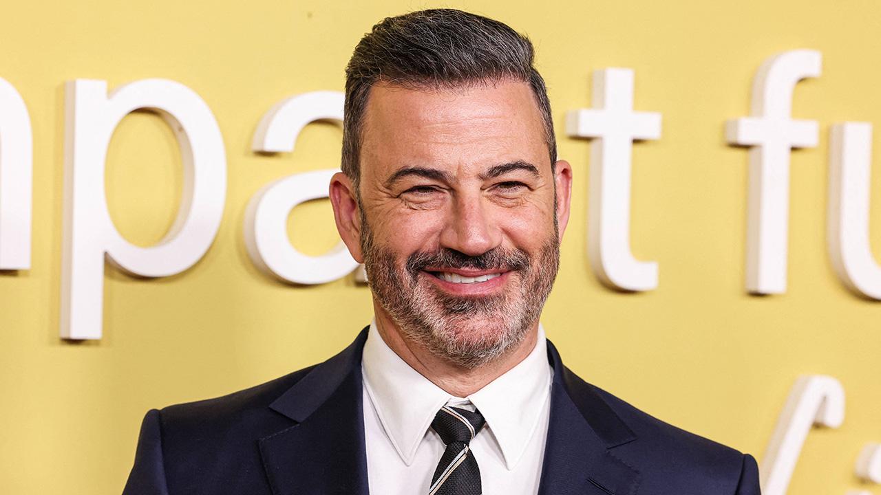 photo of Stephen Colbert turned down Jimmy Kimmel's offer to guest host 'Jimmy Kimmel Live!'