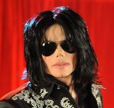 2009__12__michaeljackson 225&#215;214.jpg