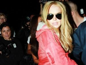 2010__05__Lindsay_Lohan_May26_main 300×229.jpg