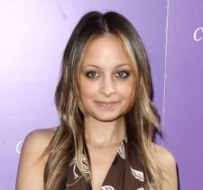 2009__11__wenn2647274 225×210.jpg