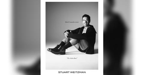 Kelly Ripa's Husband Mark Consuelos Nearly Exposes His Bulge: Photos