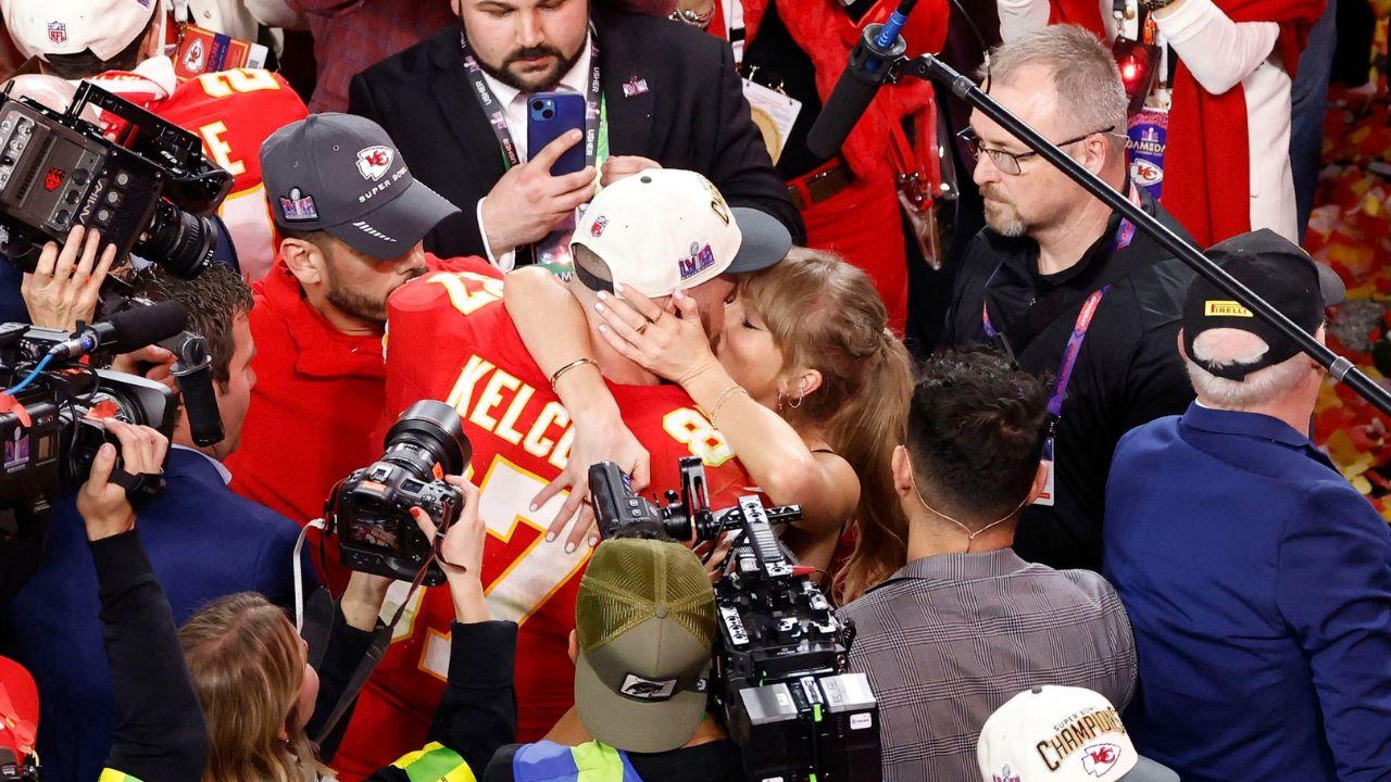 Image of Travis Kelce finished the game with 101 receiving yards and a touchdown.