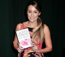 2010__02__Lauren_Conrad_Feb4_main 225×198.jpg