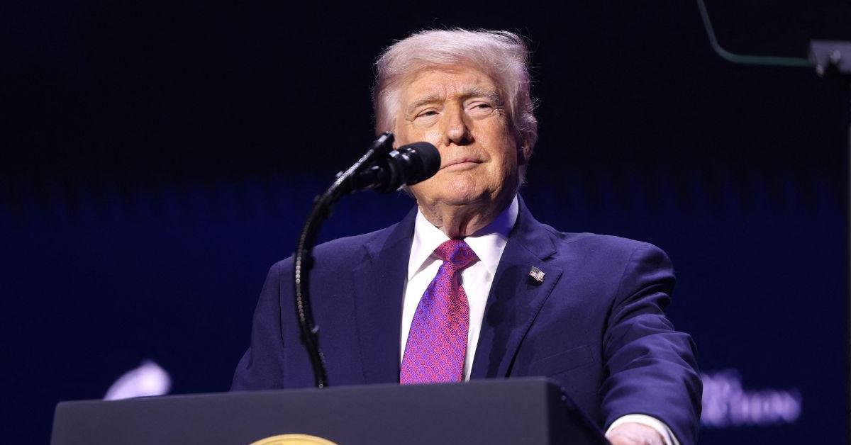 Donald Trump Slammed by Palm Beach Bishop Over Pope Leo Attacks During Sunday Mass in Mar-a-Lago Neighborhood