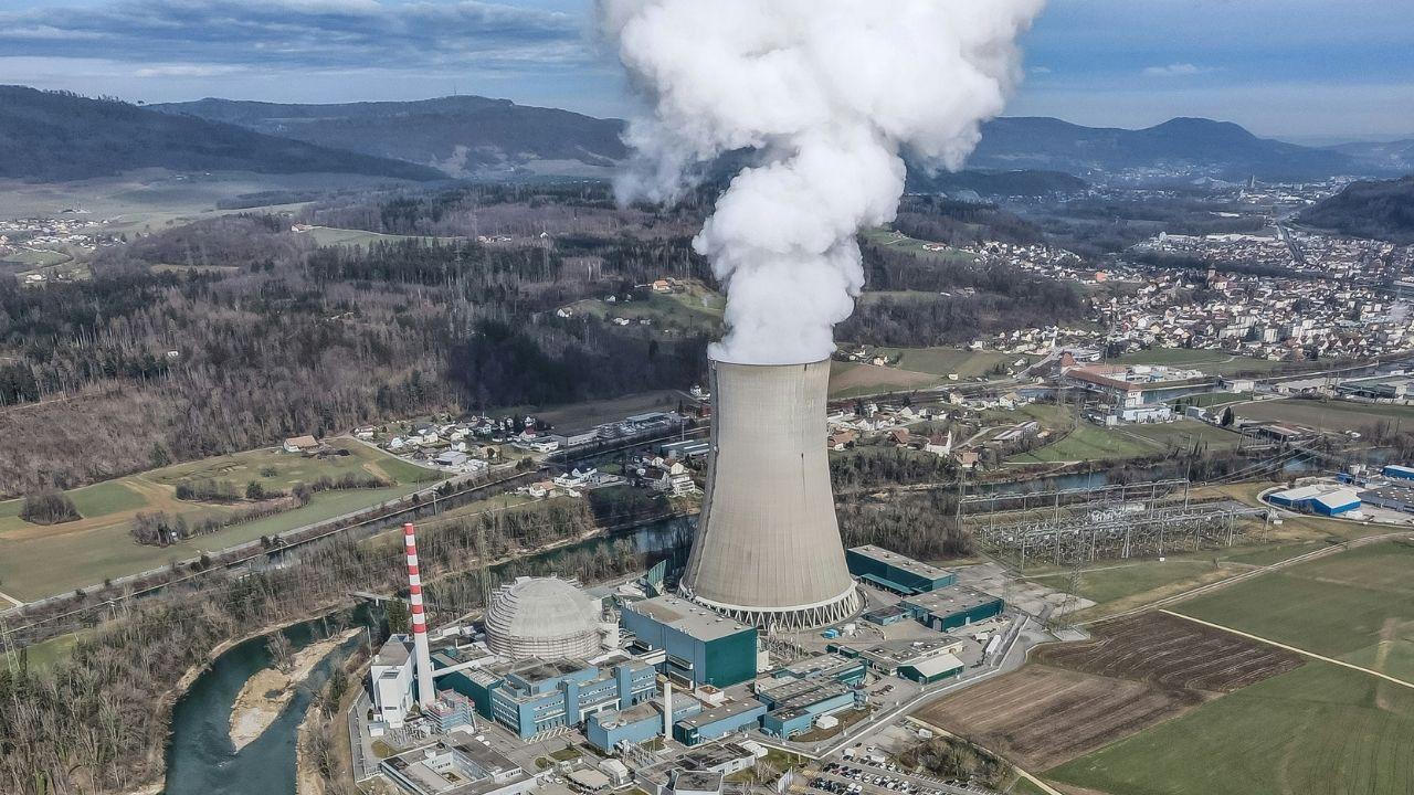 Image of A worker at a nuclear power plant who reportedly earned around a whopping $130,000 a year while working a relatively small number of long shifts each month.