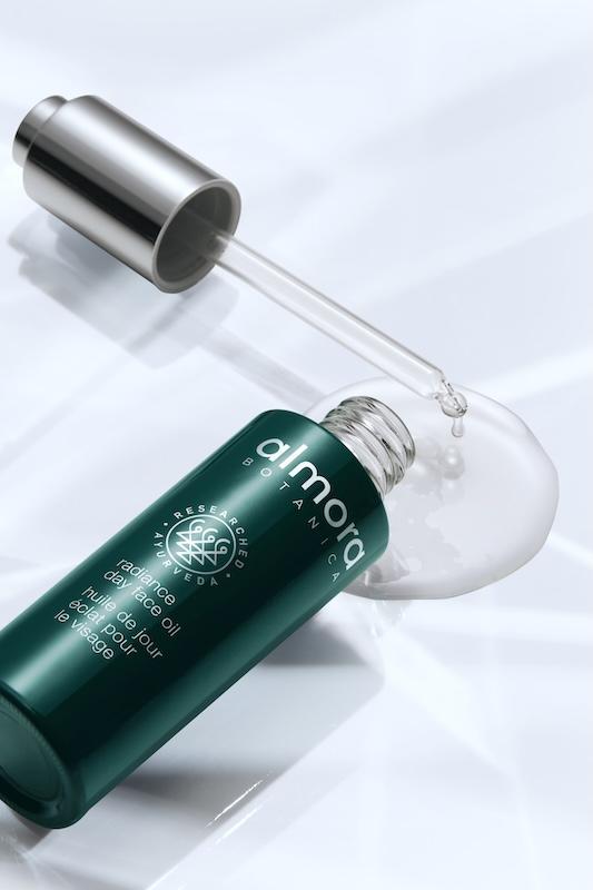 radiance day face oil