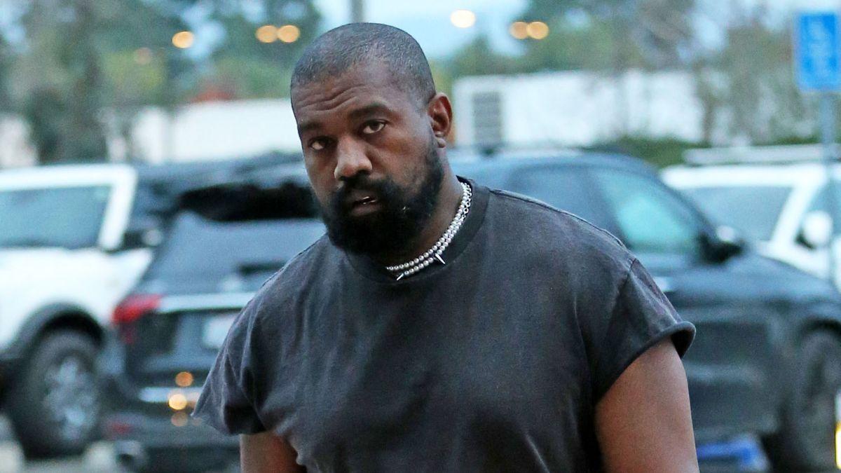 kanye west blocked entering uk wireless festival canceled denied entry