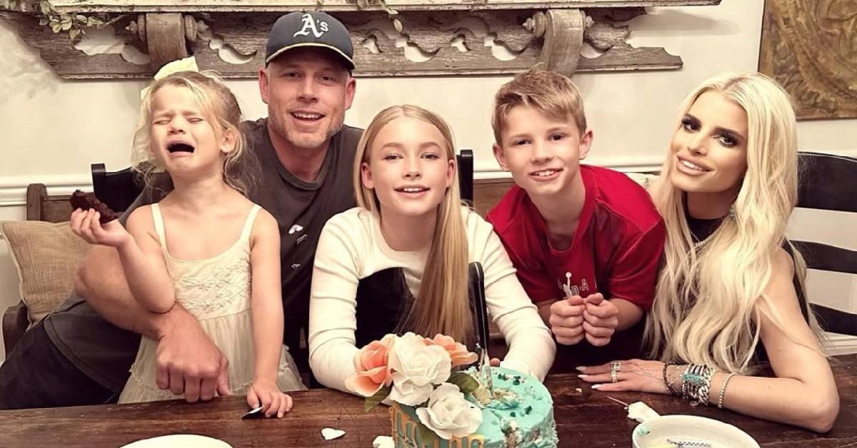 jessica simpson hints evacuated home la eric johnson kids divorce