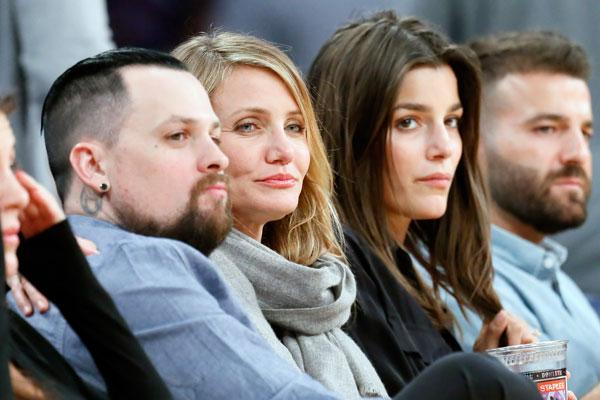 Cameron diaz benji madden la lakers kiss cam​ 4