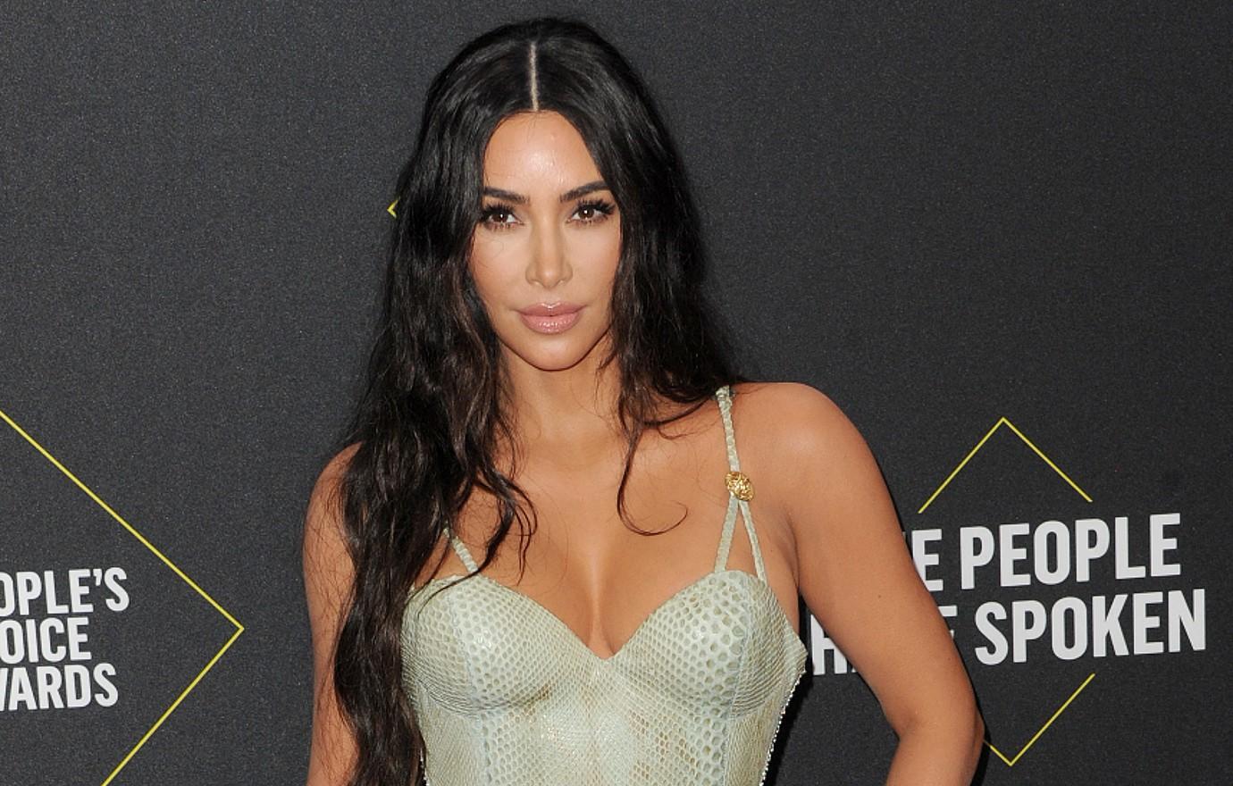 kim kardashian resents kylie jenner keeping personal life private