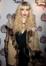 2010__02__courtney_love_feb25news 157×225.jpg