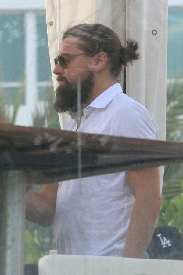 spl905754_003-leonardo-dicaprio-beard-10