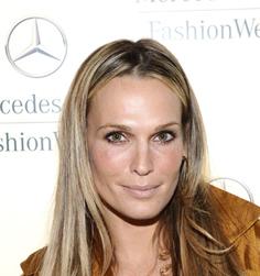 Molly sims jan10 rm_0.jpg