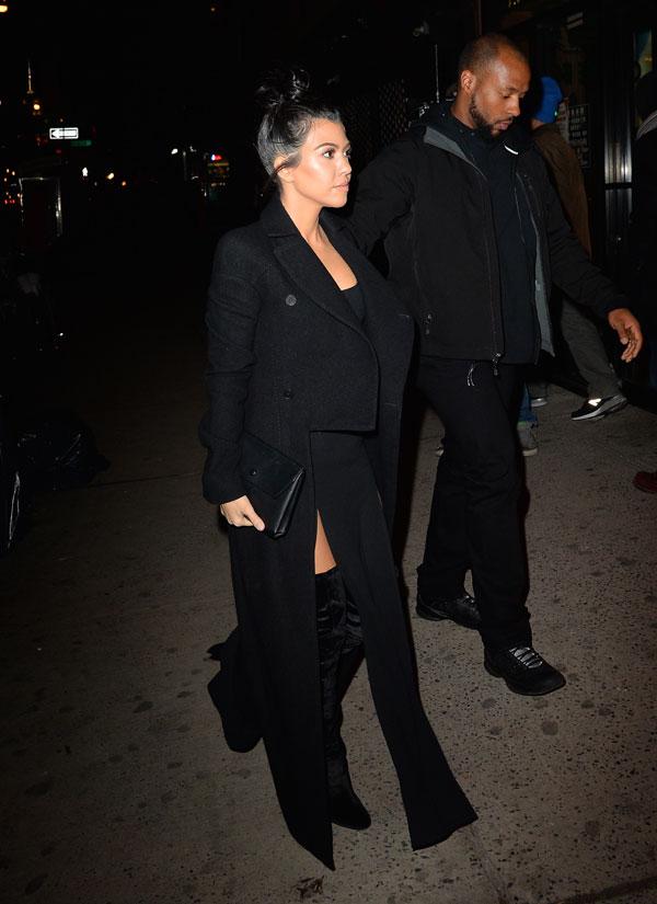 Kourtney kardashian legs nyfw