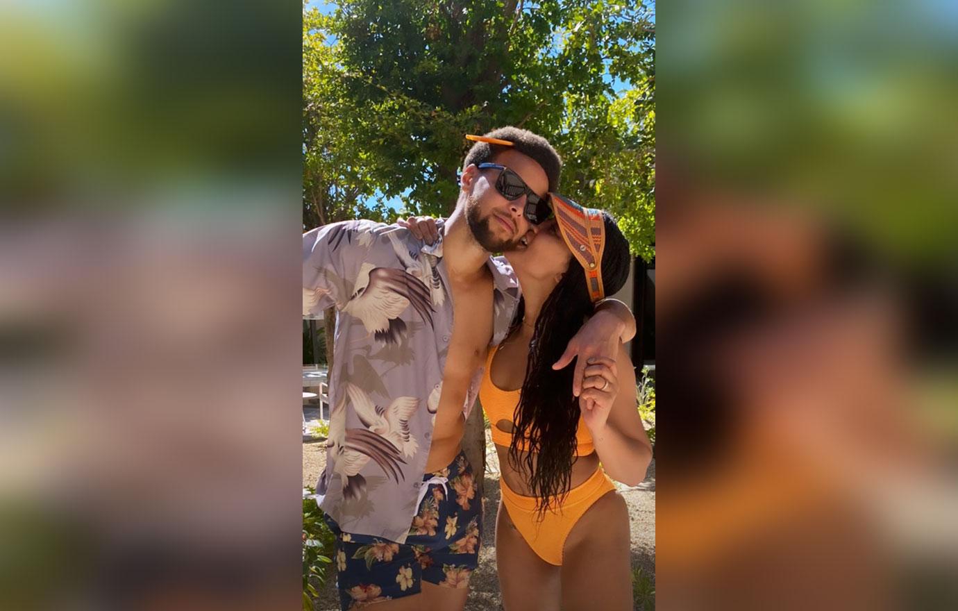 Ayesha Curry Shows Off Amazing Body In Orange Bikini Pic