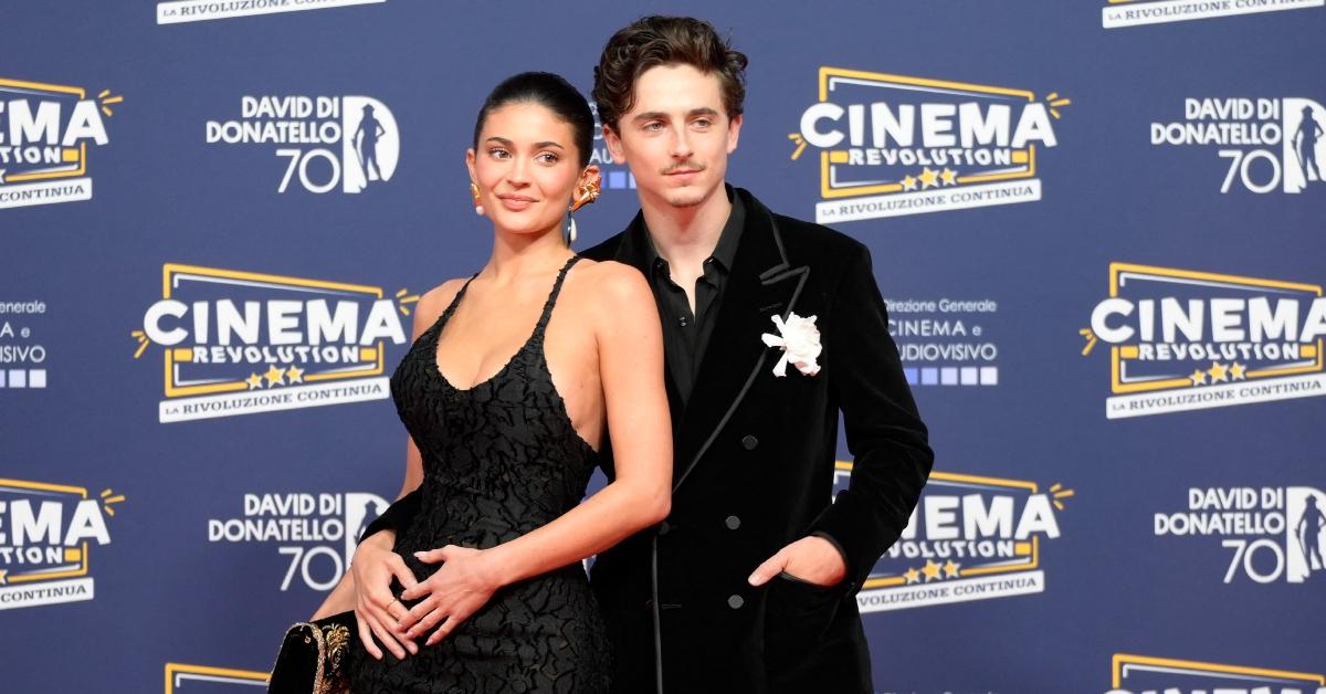 timothee chalamet tell kylie jenner red carpet debut italy lip reader