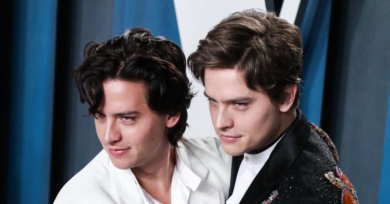 Dylan & Cole Sprouse Respond To Old 'Suite Life' Scene Going Viral