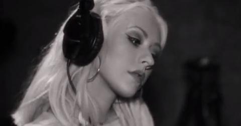 Christina aguilera say something the voice