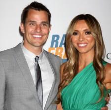2010__02__Bill_Rancic_Giuliana_Rancic_Feb25newsne 225×223.jpg