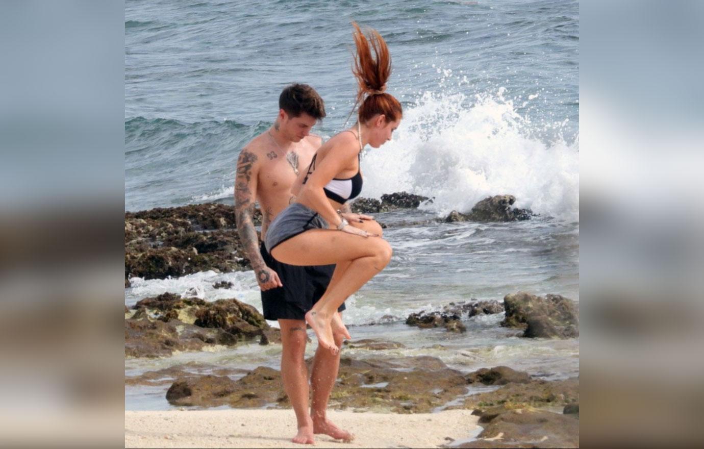 bella thorne yoga exercise boyfriend beach mexico