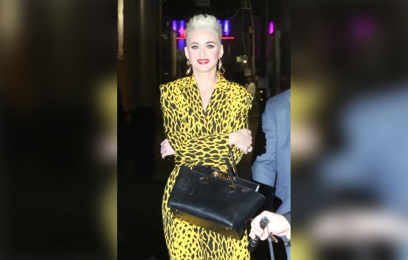 Katy perry splits pants american idol 3