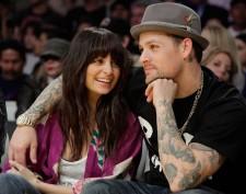 2009__12__a95488756_102 225×177.jpg