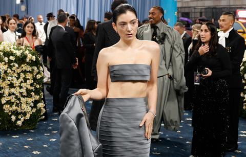Lorde Divides Fans By Going Nearly Topless At 2025 Met Gala: Photos