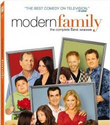 2010__09__okmagazine sweepstakes modernfamily 220×300.jpg