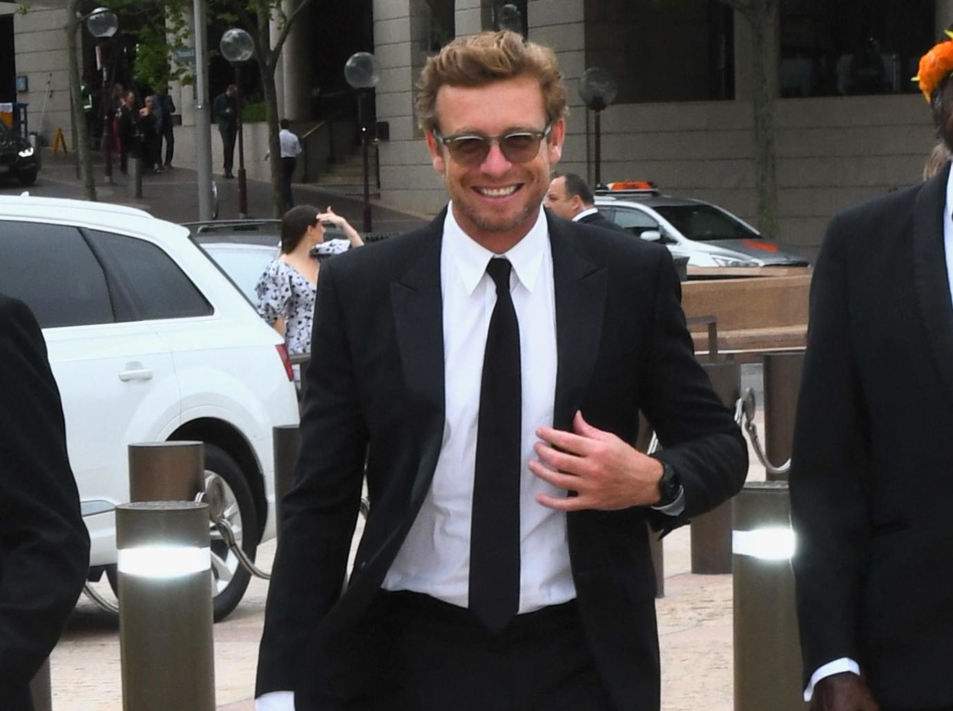 the mentalist simon baker pleads guilty drunk driving australia