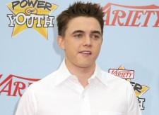 2010__01__jesse mccartney nude news jan14 225×164.jpg