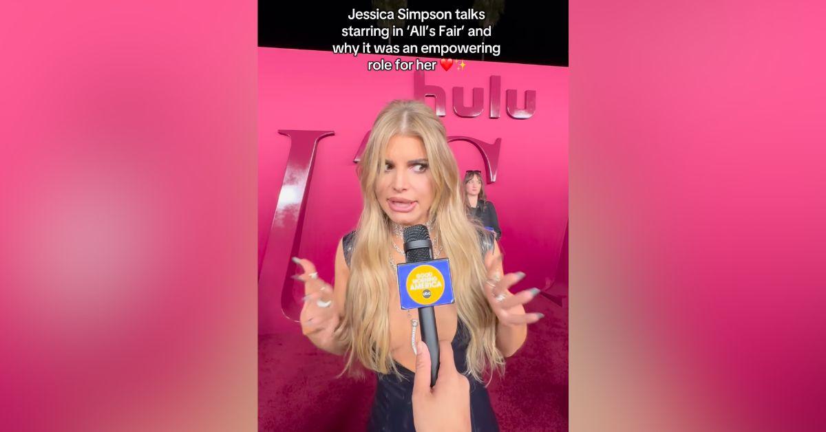Image of Some fans think Jessica Simpson got plastic surgery.