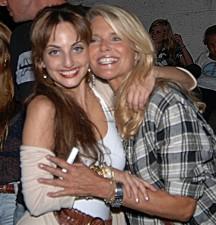 2009__12__fp_3427101_joel_billy_concert_beb_081409 216×225.jpg