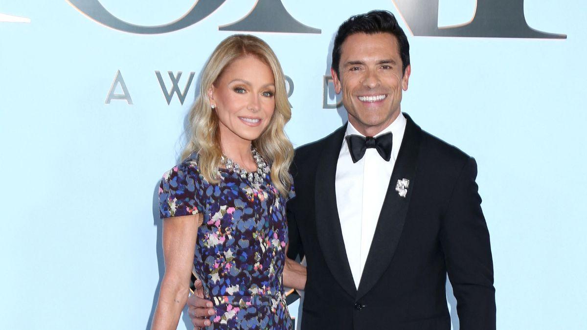 Image of Kelly Ripa called the Tony Awards her 'Super Bowl.'