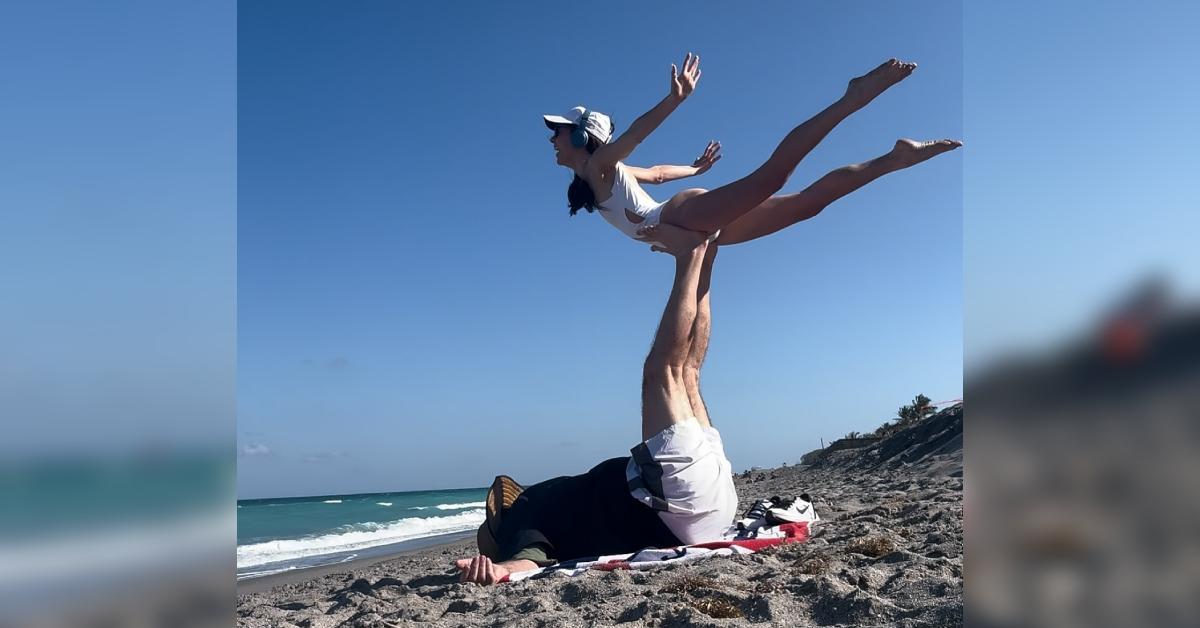 bill belichick girlfriend jordon hudson trolled yoga poses beach photo