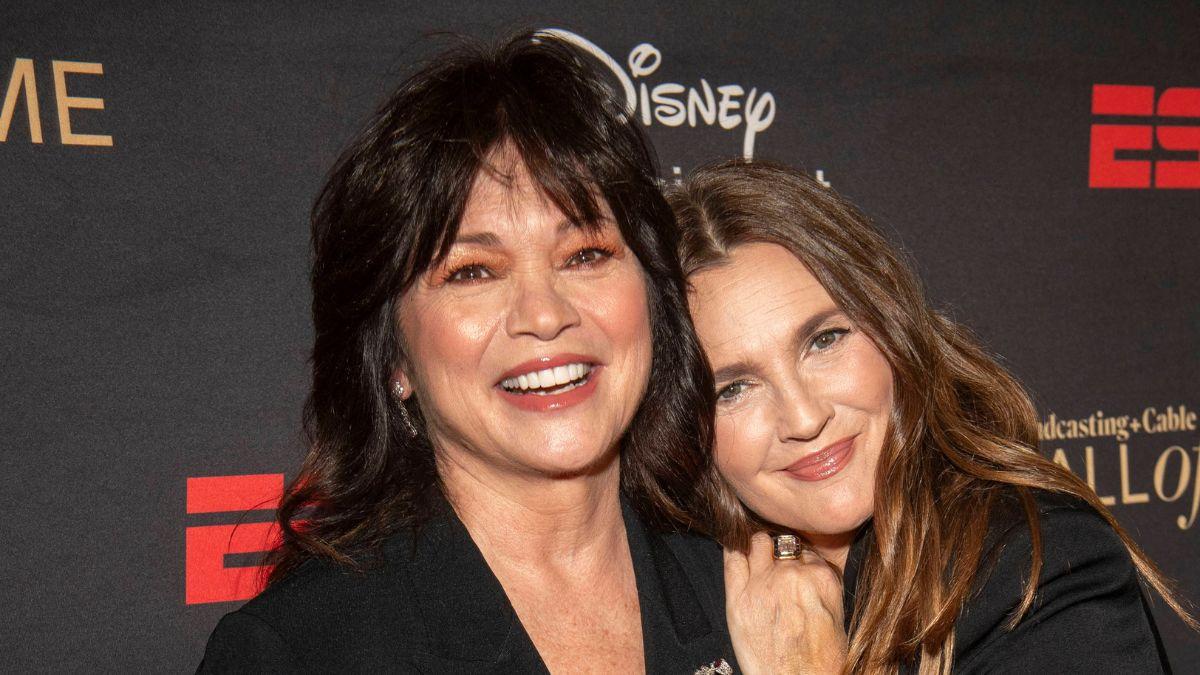 valerie bertinelli new book getting naked biggest bombshells