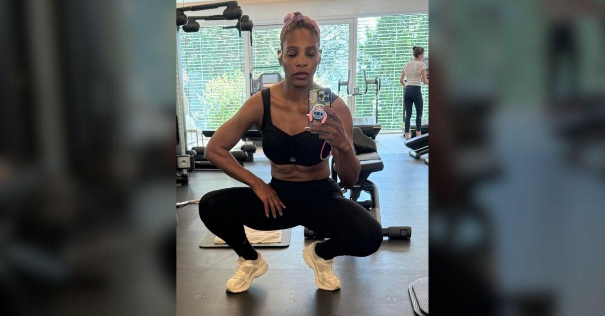 serena williams shows off abs in steamy gym selfie