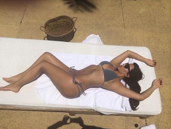 Kim kardashian naked 15