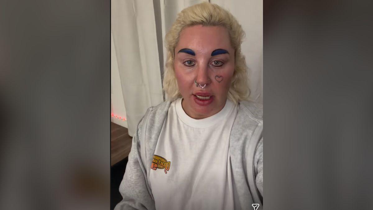 Photo of Amanda Bynes often shares candid moments online with her fans.