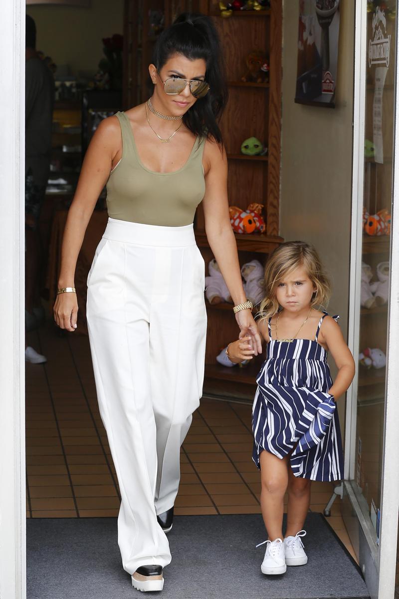 kourtney kardashian scott disick back together children