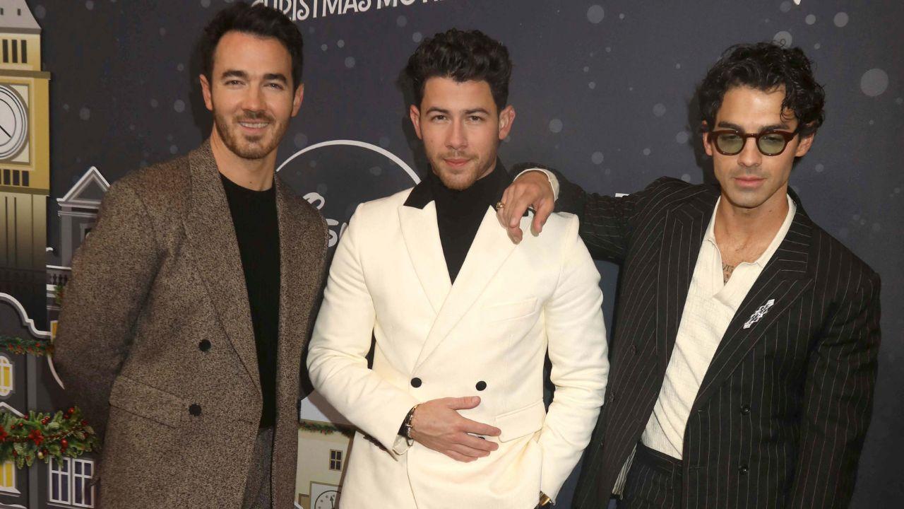 Image of the Jonas Brothers.