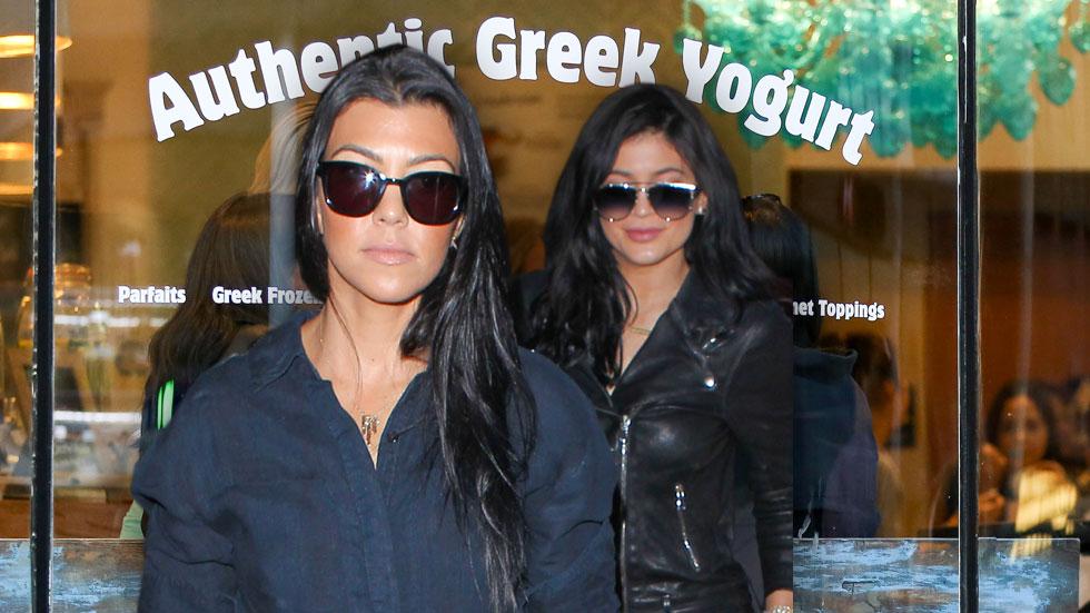 Kourtney kardashian kylie jenner girls night out