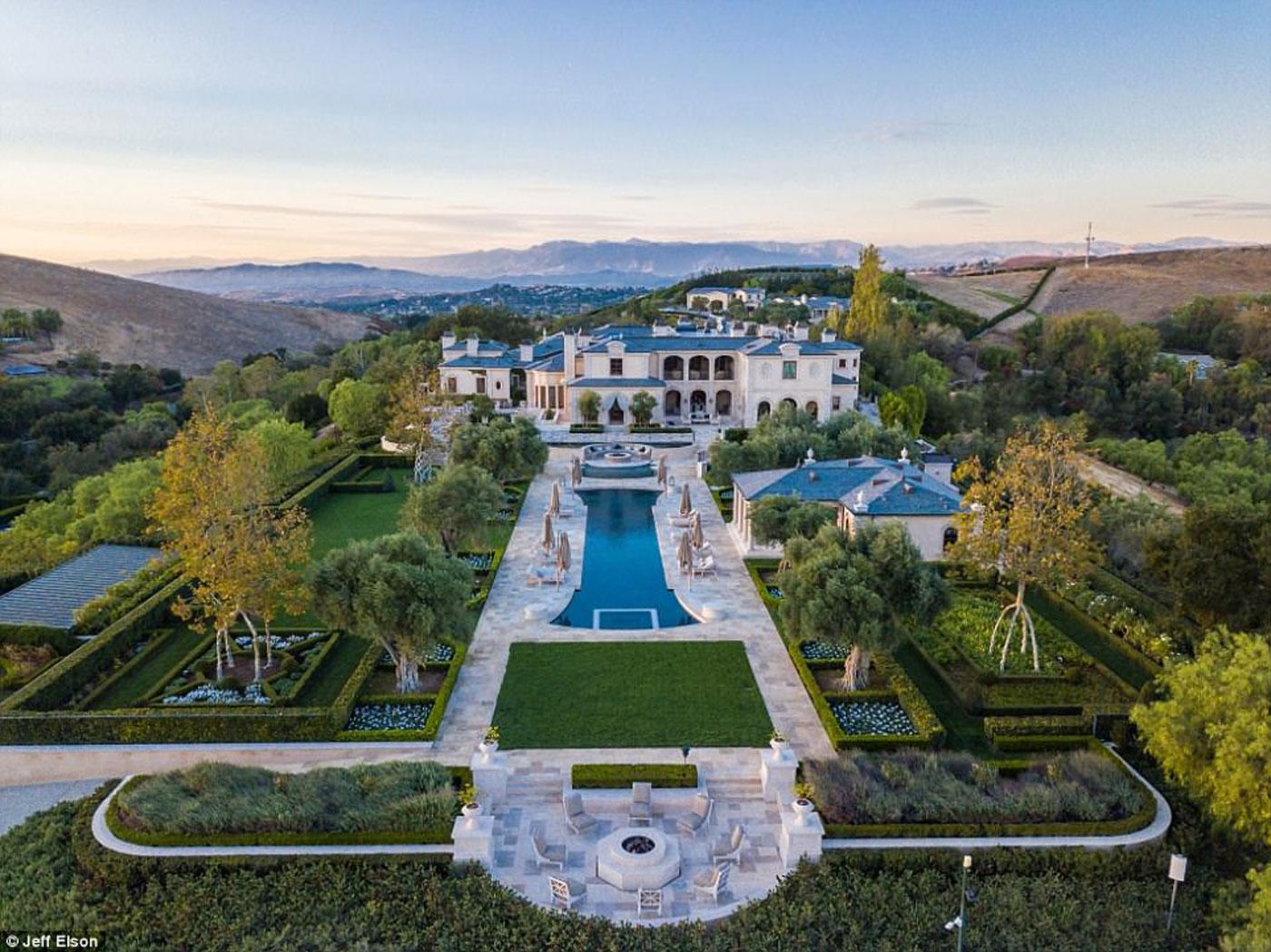 dark knight producer compound on sale 85 million pics 11