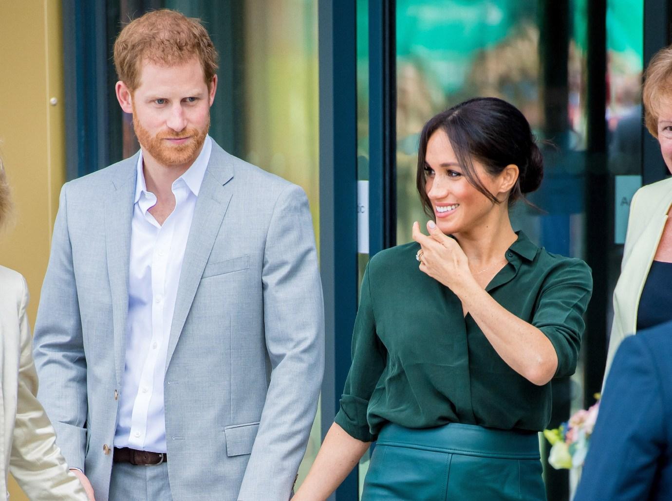 prince harry meghan markle excluded royal family closed door