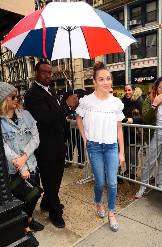 Maddie Ziegler discusses &#8216;The Maddie Diaries&#8217; at AOL Build Series