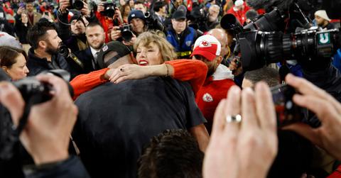 taylor swift travis kelce i love you moment
