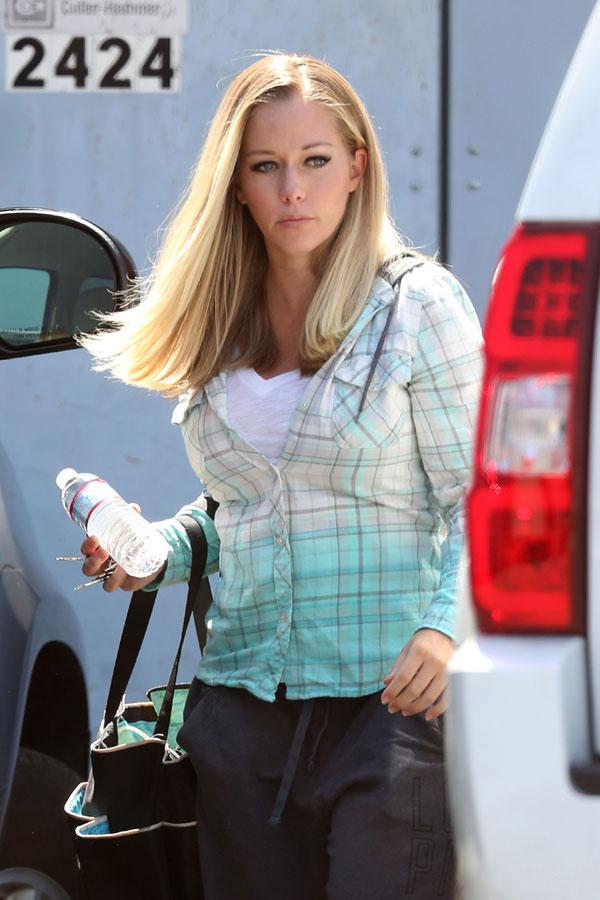 Kendra wilkinson 02