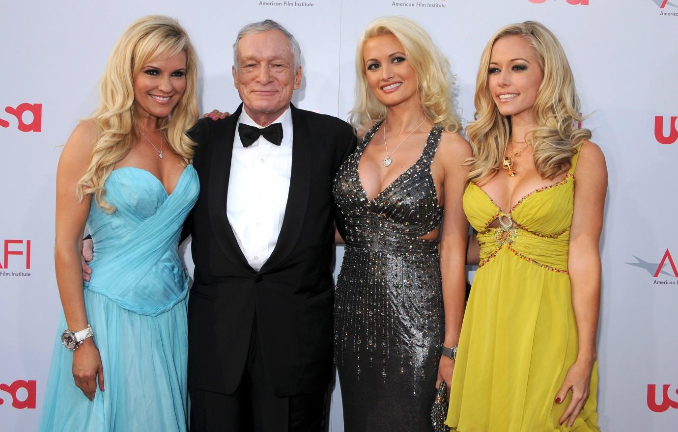 holly madison slept hugh hefner kicked out playboy mansion