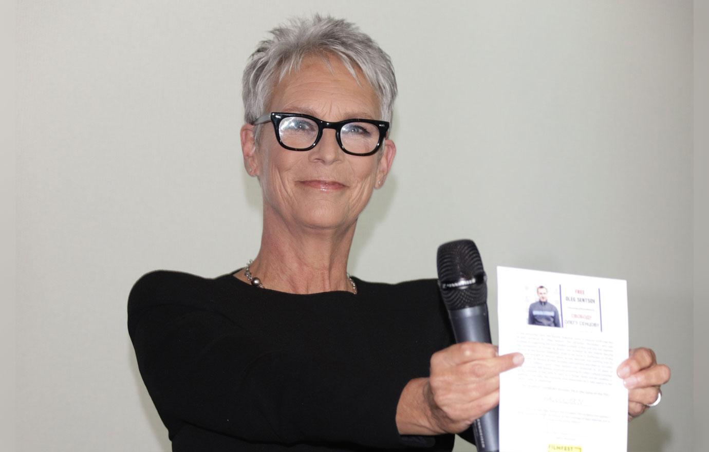 Jamie lee curtis german premiere halloween cried on set 5