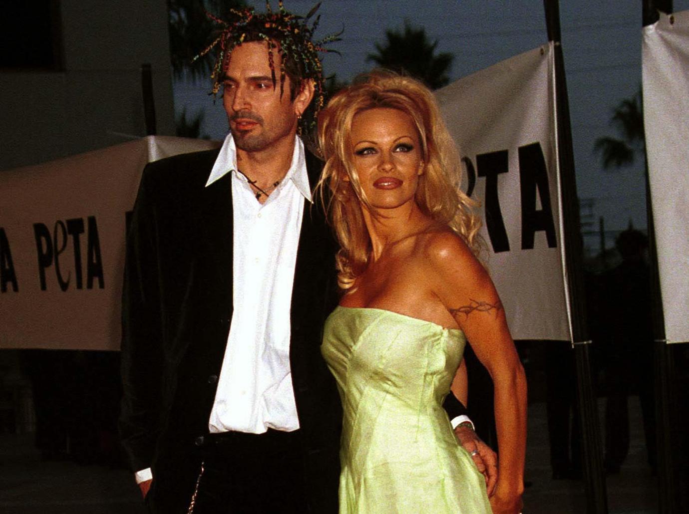 Pamela Anderson 'Hasn't Given Up On Finding Her Happily Ever After'