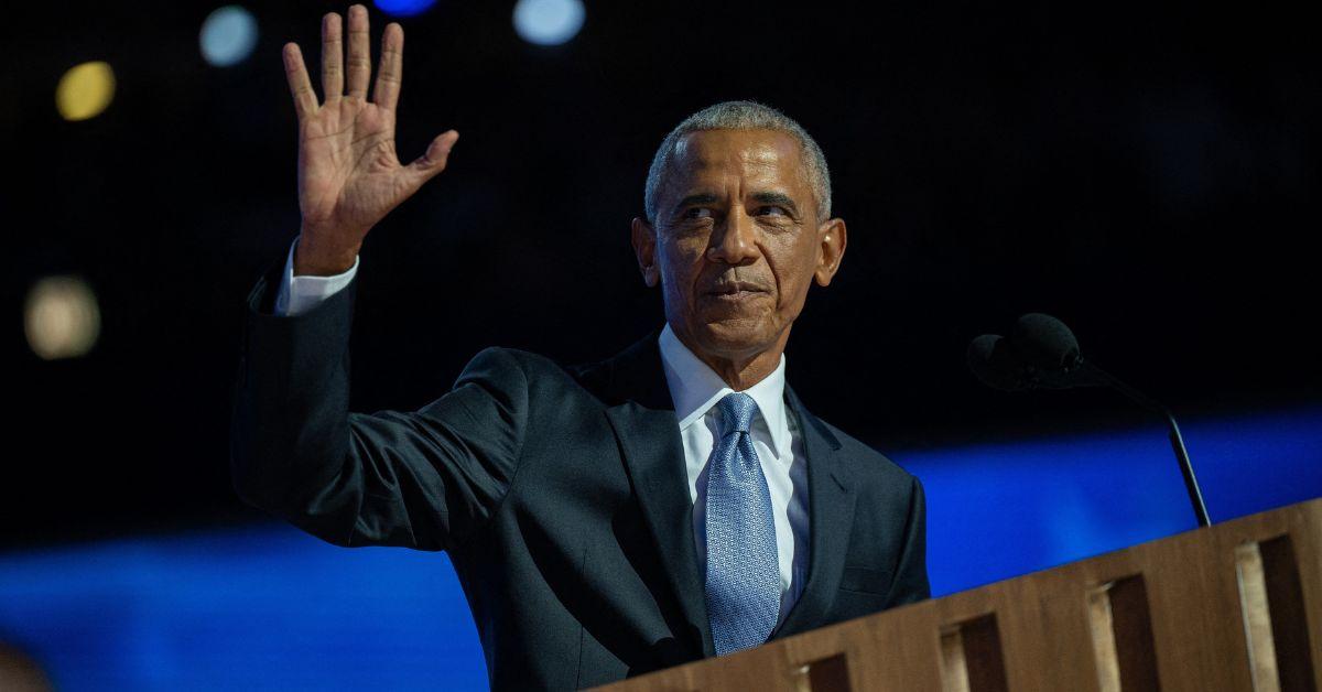 barack obama donald trump obsession sizes hand gestures dnc